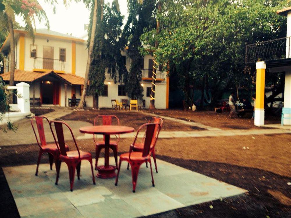 Red Door Hostel Anjuna Ngoại thất bức ảnh